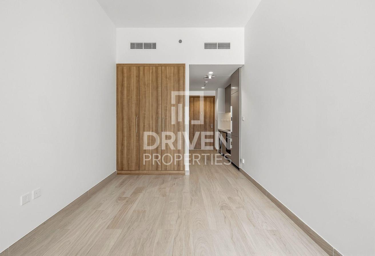 Azizi Riviera Beachfront Tower C